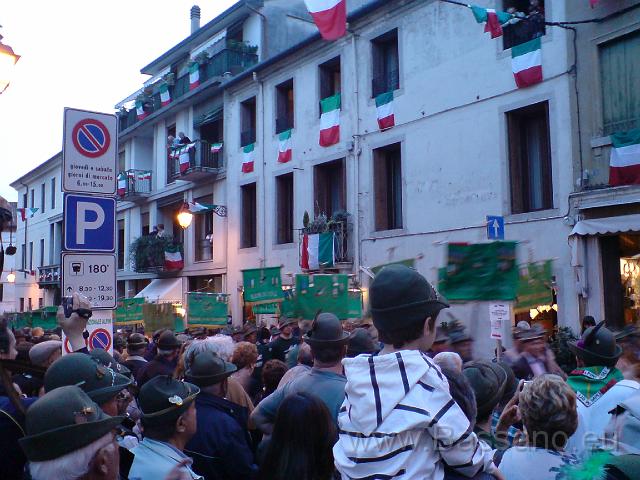 Adunata Alpini BAssano 2008 MK-191.JPG